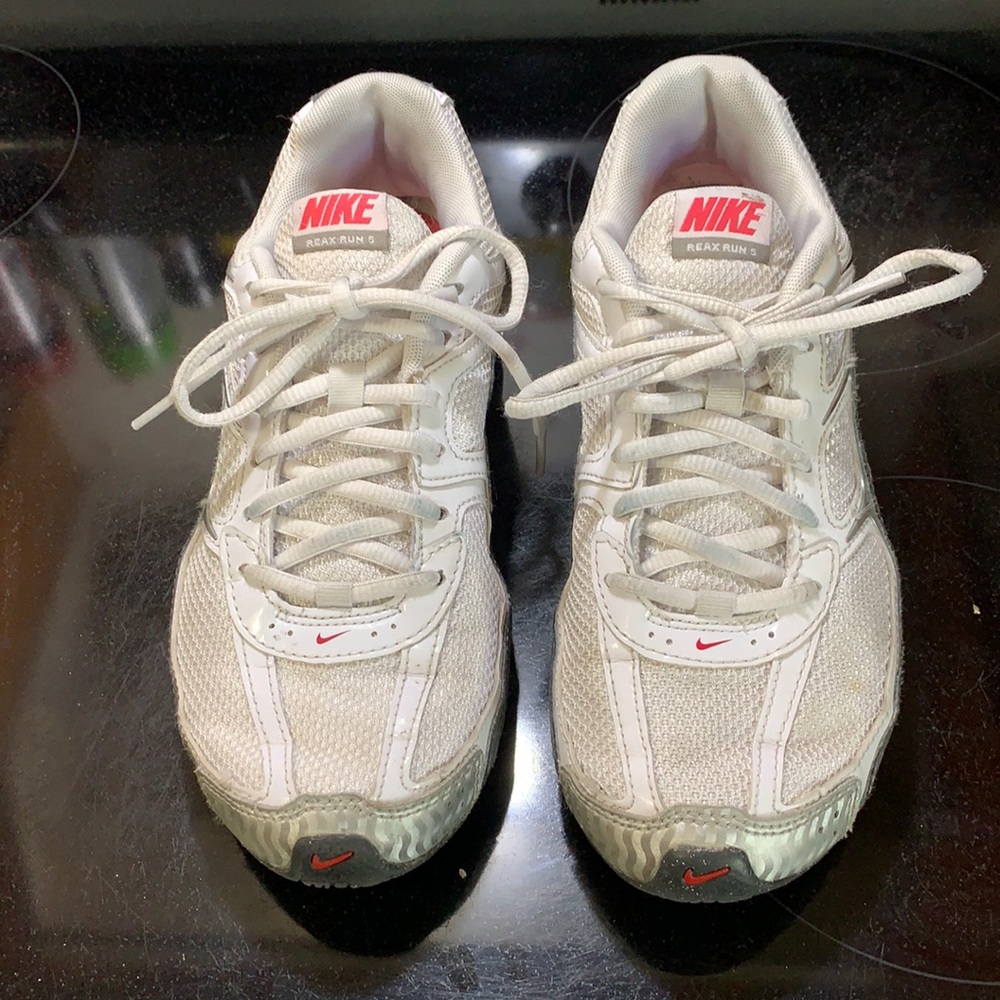 Nikes women’s